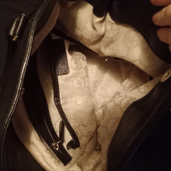 🌟🦋Gorgeous Large Michael Kors Purse🦋🌟 - Picture 8 of 12